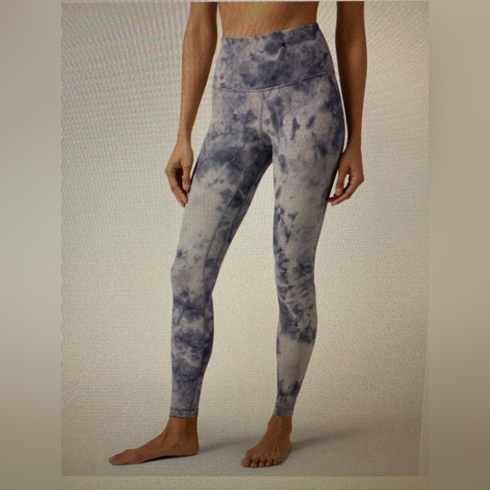Lululemon Align 28” Diamond Dye size 6